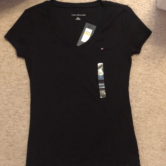Tommy Hilfiger V neck NWT - Picture 1 of 1